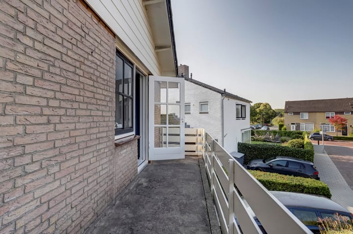 Foto 37 van Dokter Hiemstralaan 6