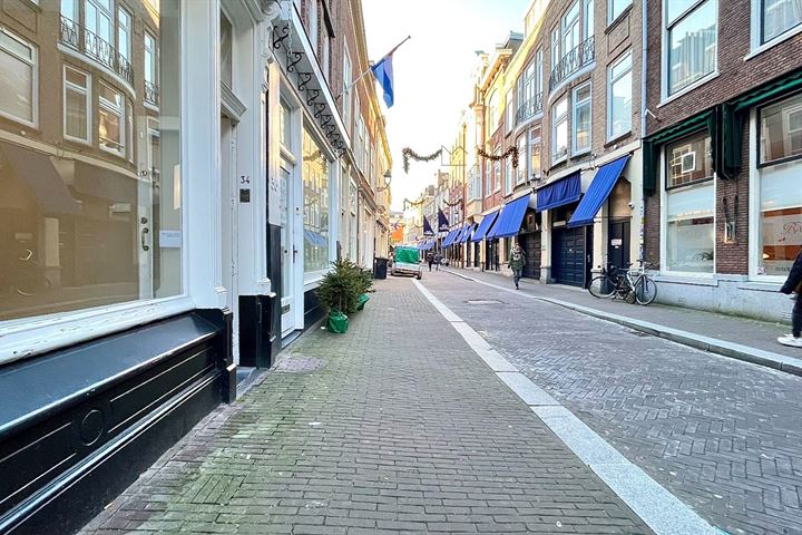 View photo 3 of Molenstraat 34