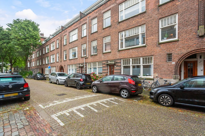 View photo 2 of Van der Horststraat 12-A02