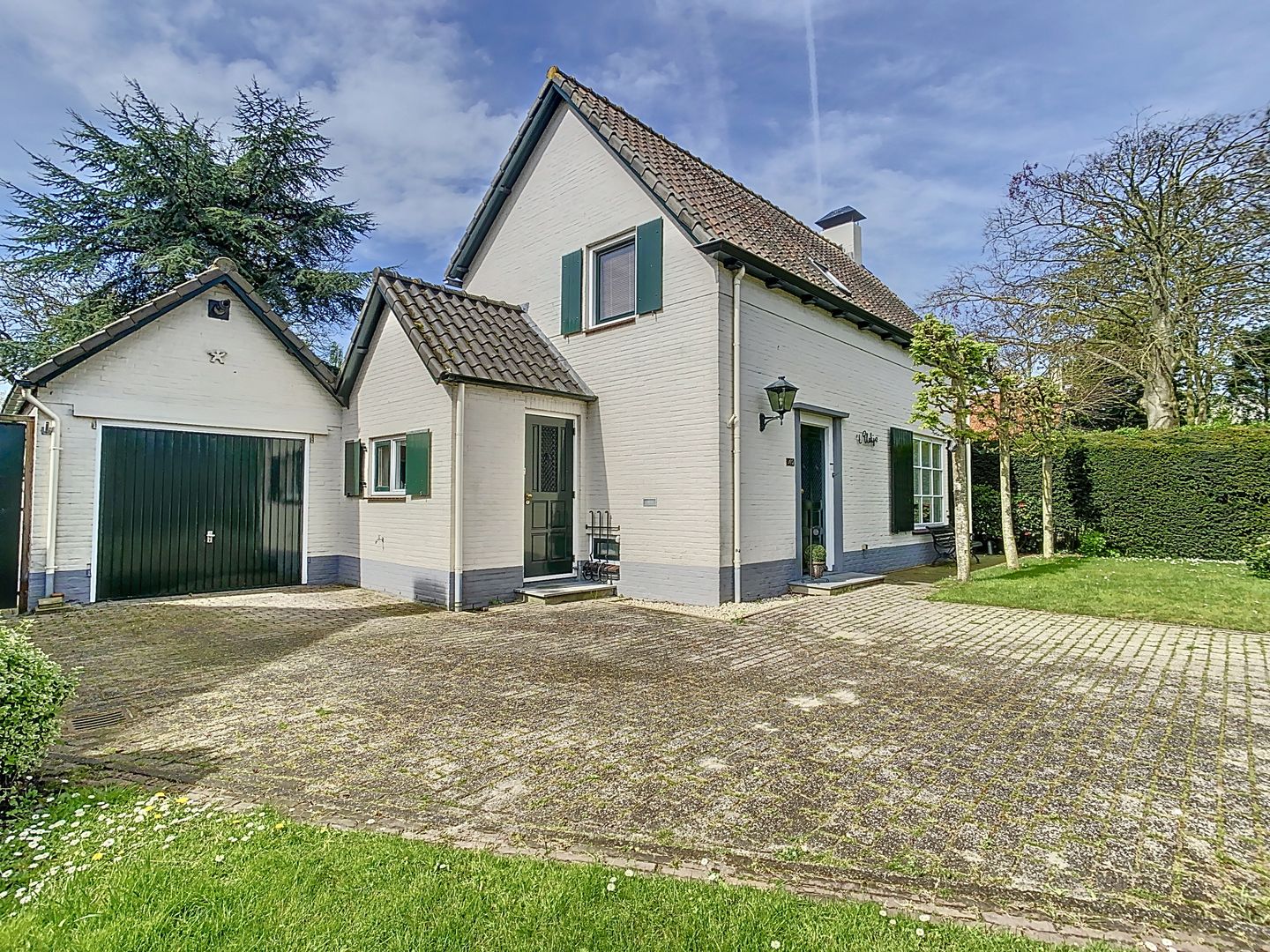 Photo 4 of Oostburgsestraat 10-A