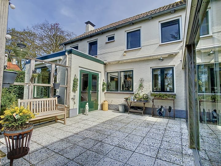 Photo 17 of Oostburgsestraat 10-A