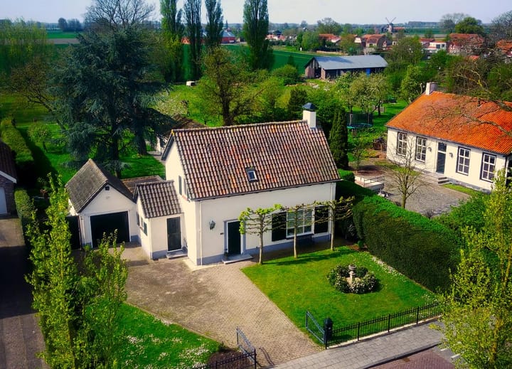 Photo 32 of Oostburgsestraat 10-A