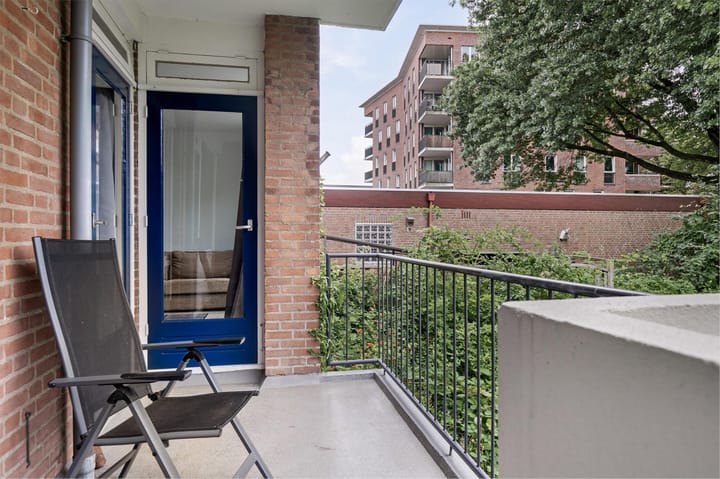 Foto 3 van Van der Waalsstraat 14