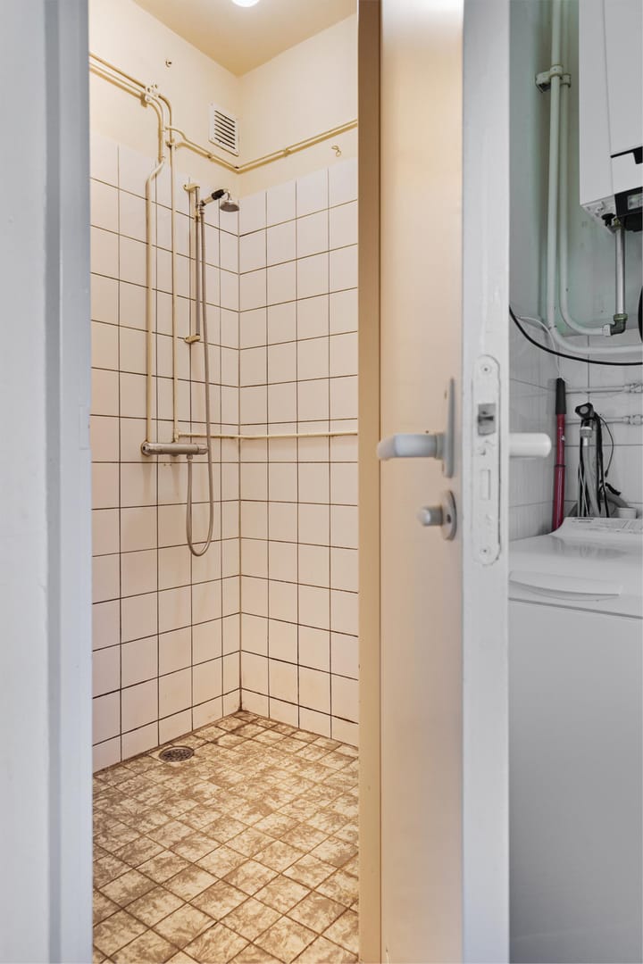 Foto 14 van Van der Waalsstraat 14