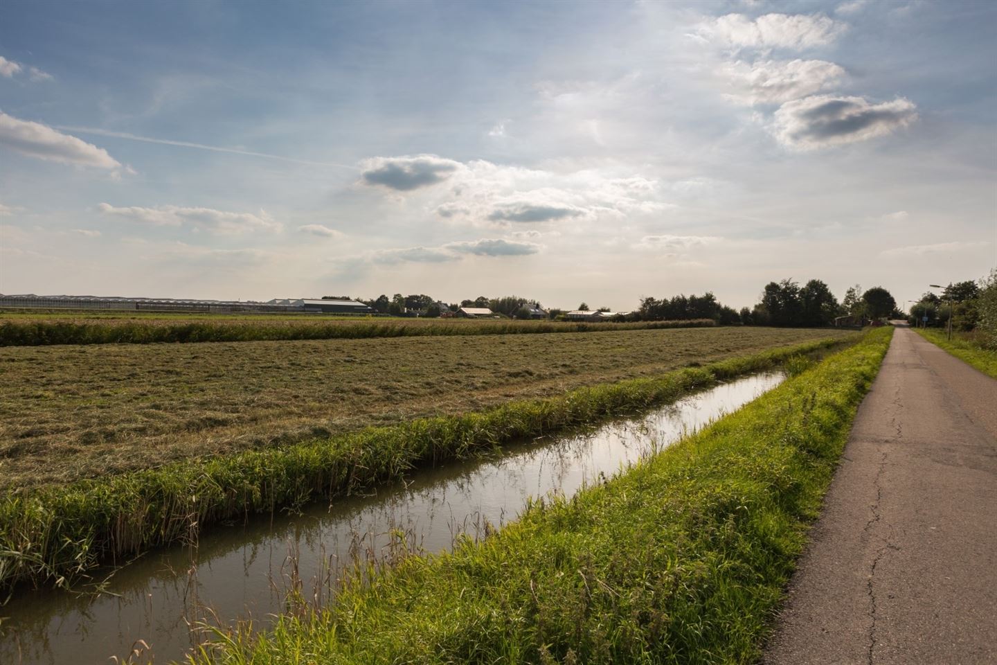 Bekijk foto 1 van Leidse Slootweg