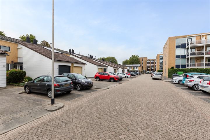 Bekijk foto 33 van Bartokstraat 20