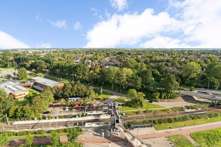 Bekijk foto 40 van Croesinckplein 140