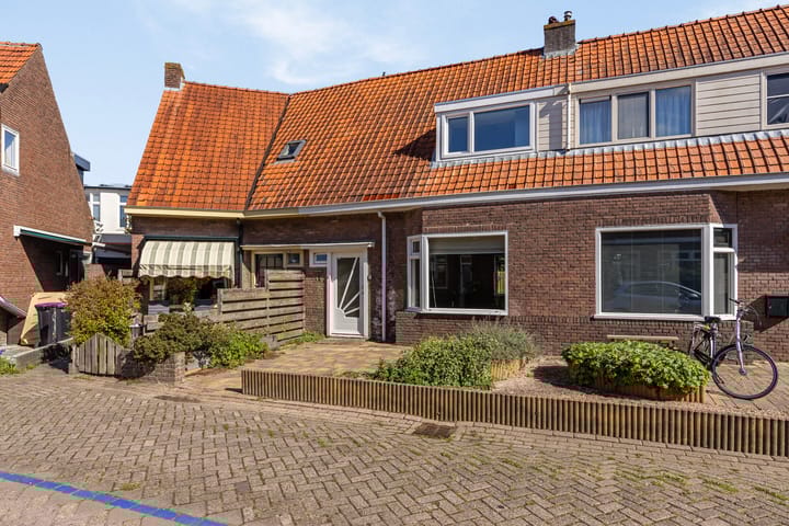 Photo 2 of Spreeuwenstraat 10