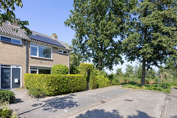 View photo 1 of Boterbloemstraat 2