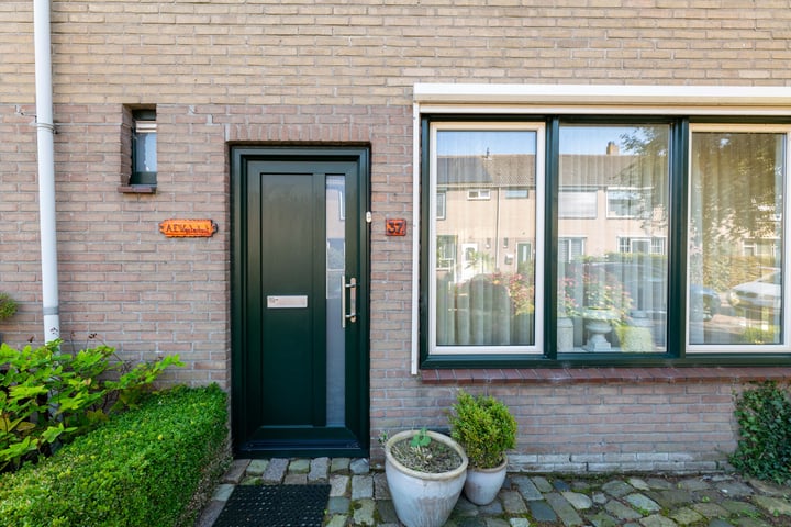 Bekijk foto 4 van Mr J R Thorbeckestraat 37