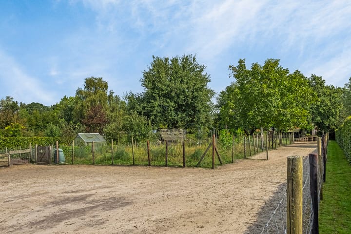 Foto 63 van Lugtenbergerweg 19