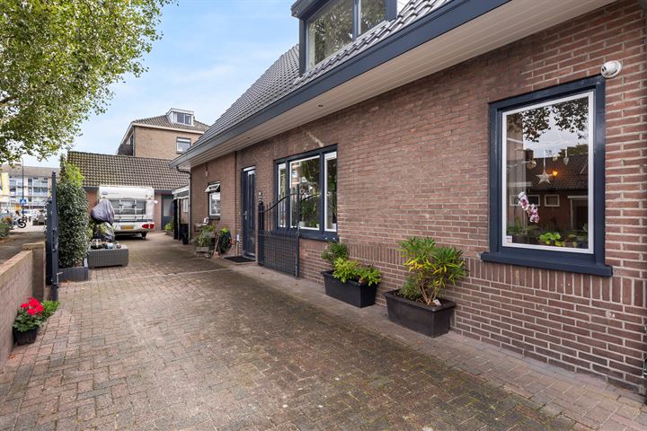 Bekijk foto 35 van Beethovenlaan 38