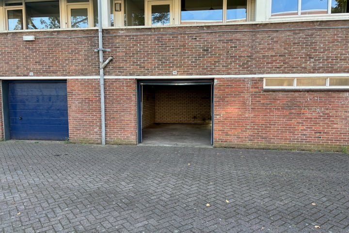 Bekijk foto van Willem Barentszstraat 90 0 ong