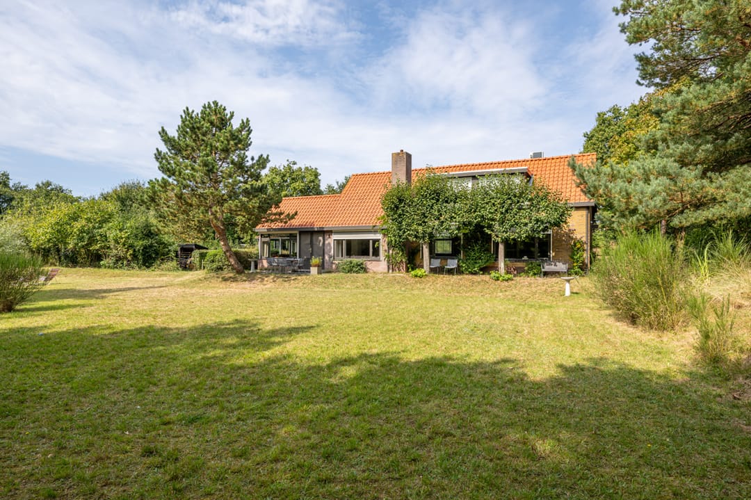 Photo 2 of Julianaweg 1