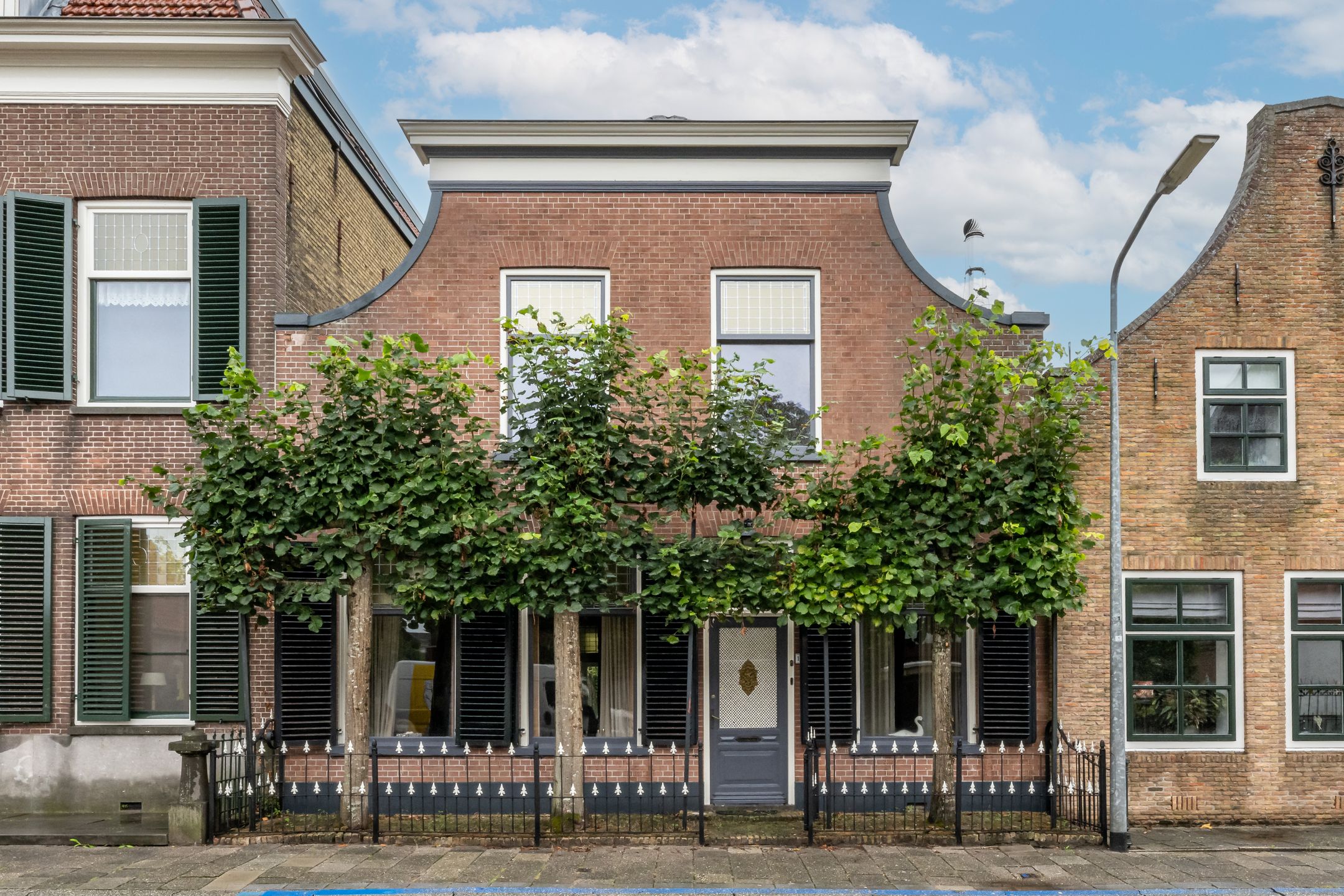 Photo 39 of Voorstraat 12