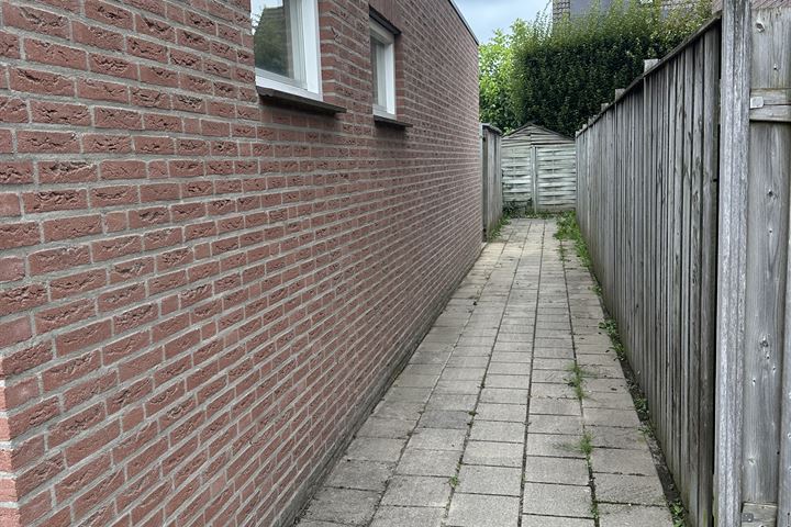 Bekijk foto 13 van Aan de Heerstraat 16