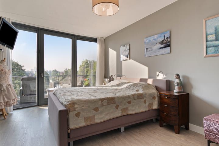 Foto 21 van Antoni Gaudipark 34