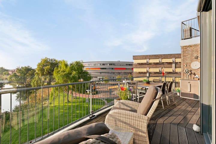 Foto 29 van Antoni Gaudipark 34