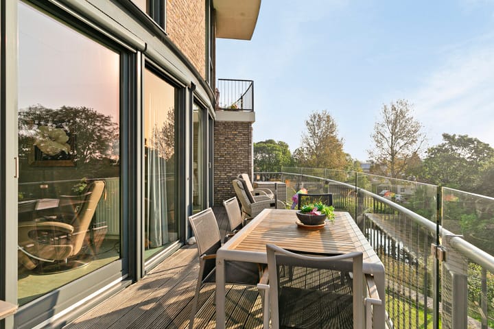 Foto 32 van Antoni Gaudipark 34