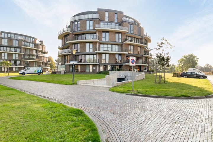 Foto 37 van Antoni Gaudipark 34