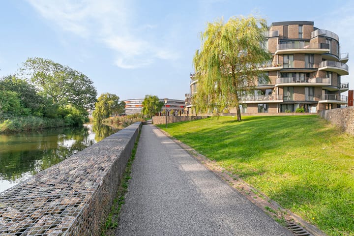 Foto 39 van Antoni Gaudipark 34