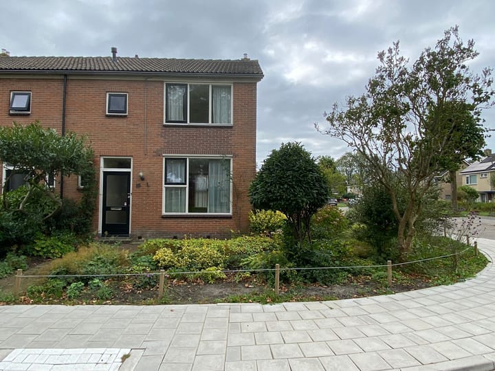 Foto 1 van Julianalaan 15