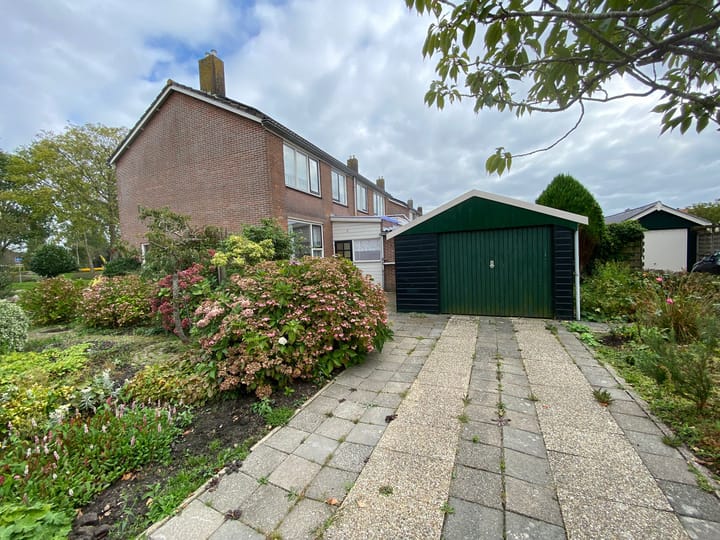 Foto 14 van Julianalaan 15