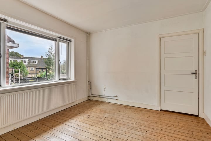 Foto 30 van Leeuwerikstraat 151