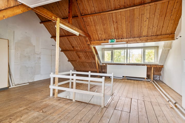 Foto 33 van Leeuwerikstraat 151