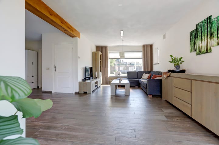 Photo 15 of Bosstraat 10