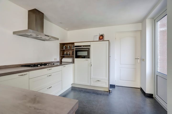 Photo 25 of Bosstraat 10