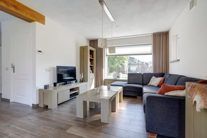 Photo 11 of Bosstraat 10