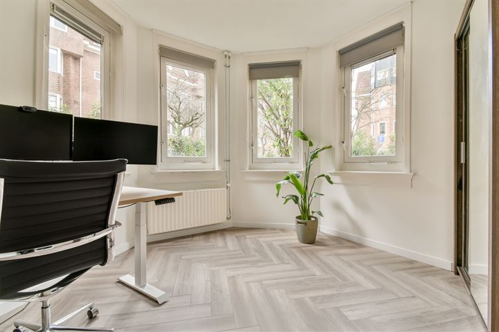 View photo 13 of Cornelis Springerstraat 35-H