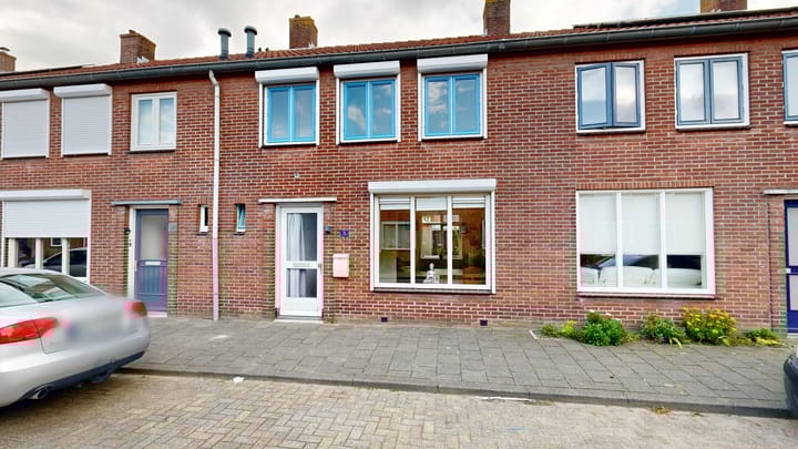 Photo 1 of Pinksterbloemstraat 16