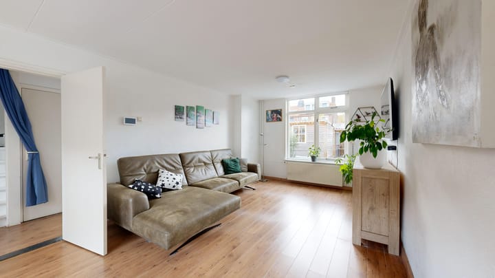 Photo 10 of Pinksterbloemstraat 16