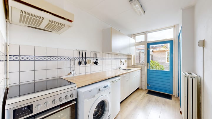 Photo 11 of Pinksterbloemstraat 16