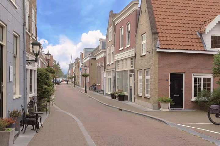 Bekijk foto 2 van Zuiddijk 6
