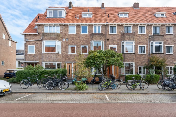 View photo 6 of Gladiolusstraat 24-B