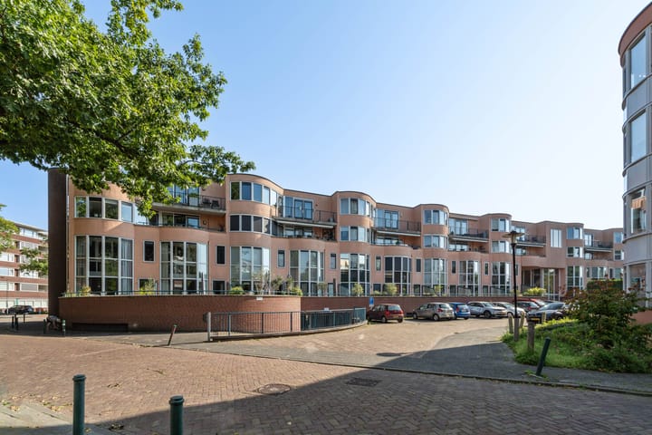 Foto 31 van Generaal Maczekstraat 92-A9