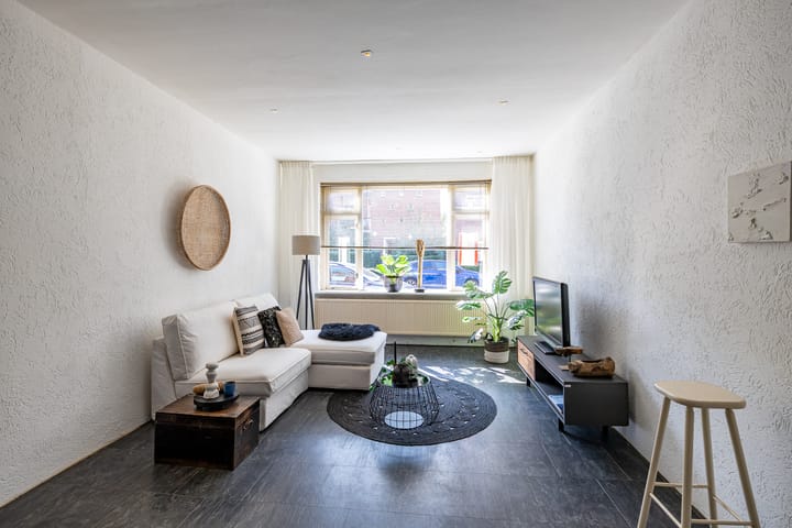 Foto 1 van Helper Weststraat 52