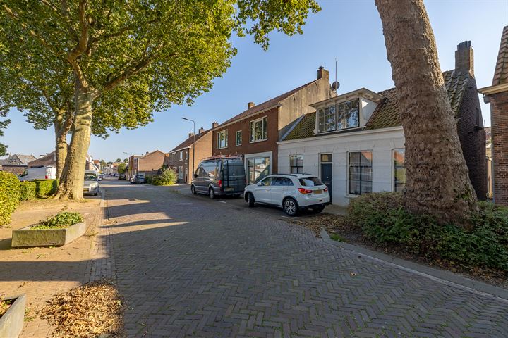 Bekijk foto 4 van Dampoortstraat 10