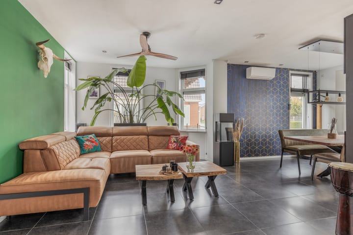 Photo 6 of Burg v Roijenstr Oost 111