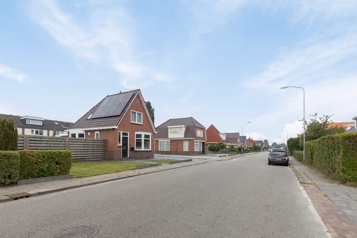 Photo 30 of Burg v Roijenstr Oost 111