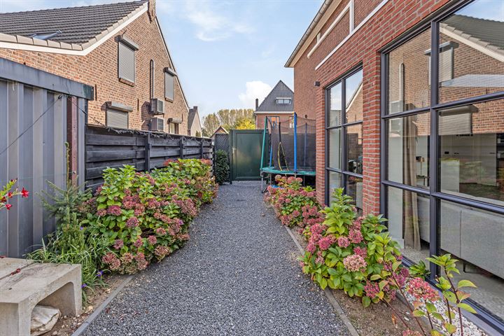 Bekijk foto 45 van Bosstraat 21