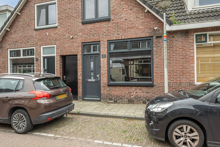 View photo 7 of Herman van Hoevellstraat 23