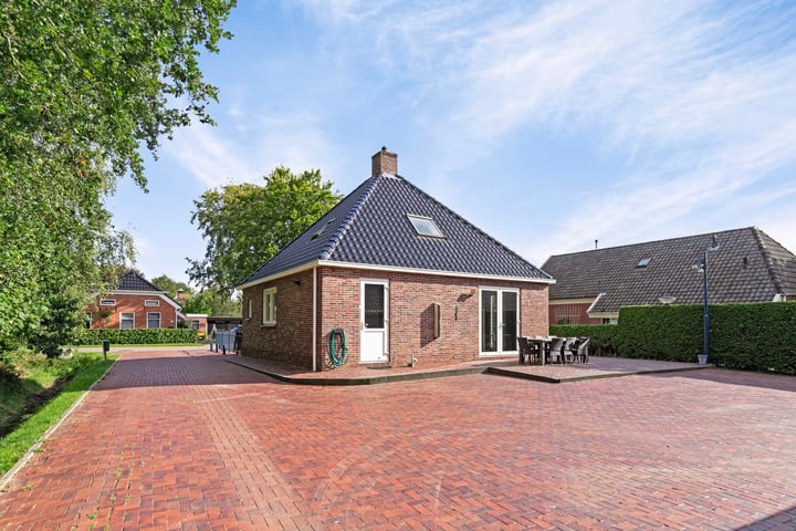 Bekijk foto 30 van Schildwolderdijk 71