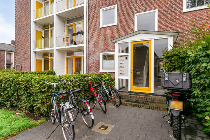 Bekijk foto 31 van Edisonstraat 40