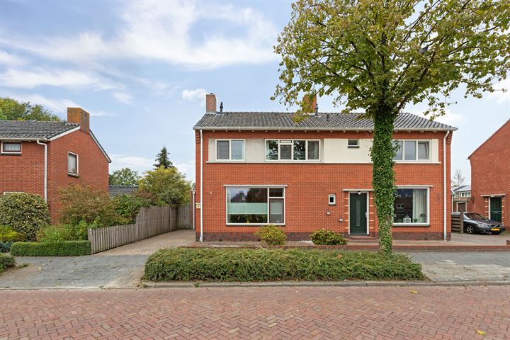 View photo 33 of Dr. A. Kuyperstraat 8