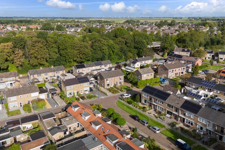 Bekijk foto 42 van Marten Oostwoudstraat 39