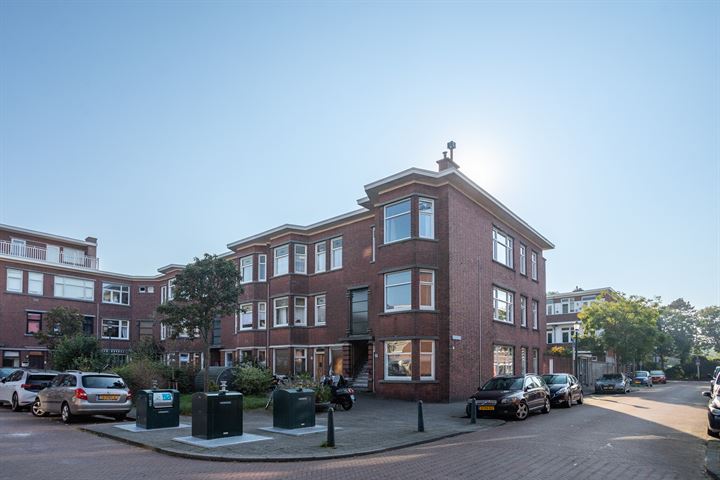 Bekijk foto 1 van Perenstraat 9